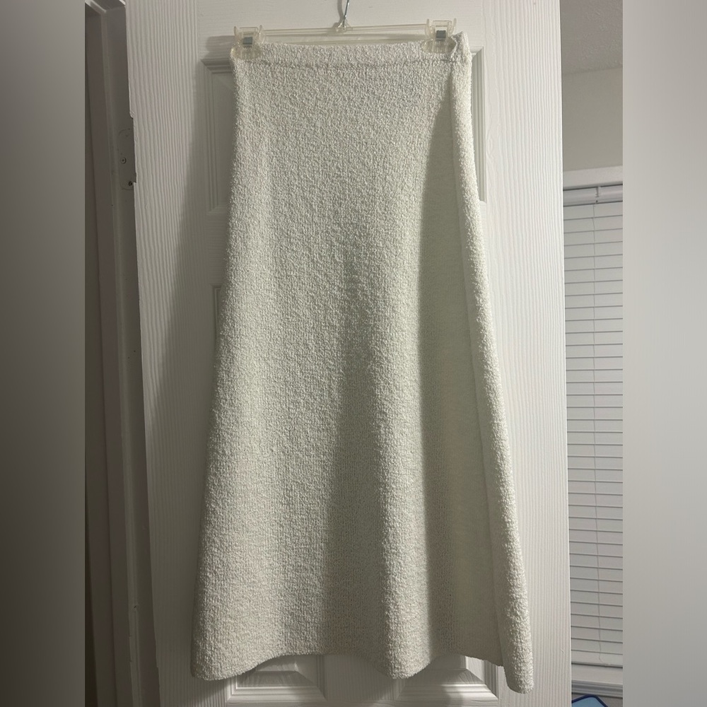 H&M maxi nude knit skirt